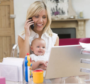 Советы работающей мамы: 7 правил, которые помогут работать дома