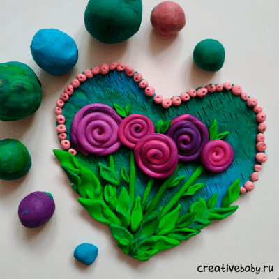 Сердце из пластилина с цветами: пошаговый мастер-класс по пластилинографии (с шаблоном для печати) - мастер-класс