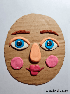 Портрет мамы из пластилина и картона: пошаговая инструкция по пластилинографии8